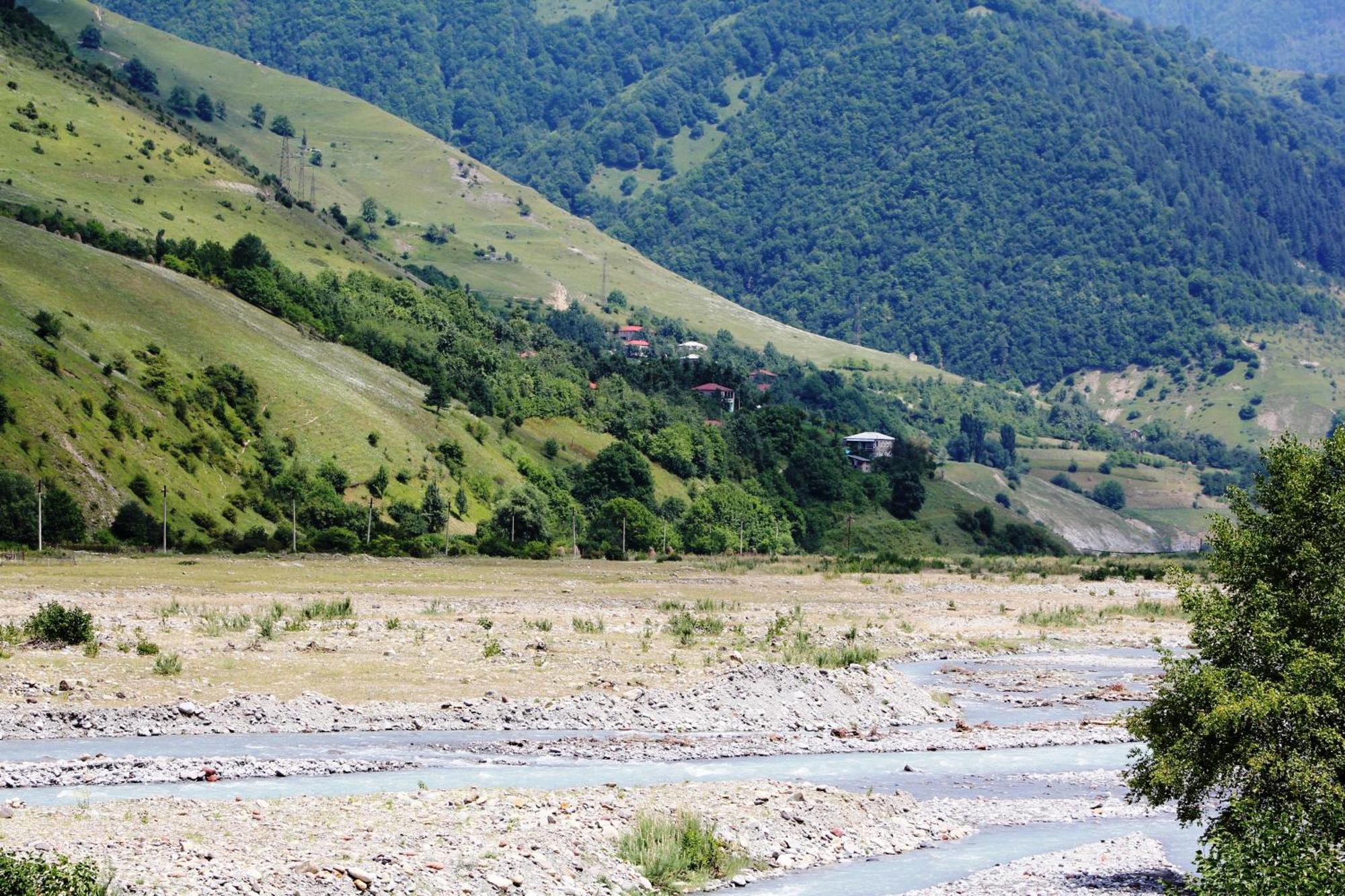 "Aragvi" Hotel Нагореви Екстер'єр фото