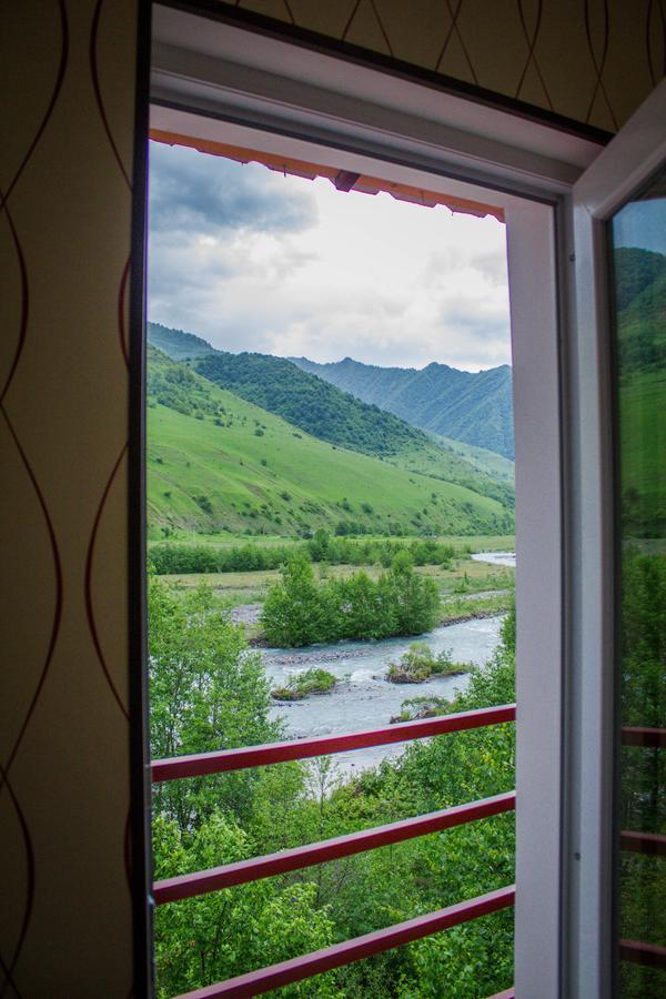 "Aragvi" Hotel Нагореви Екстер'єр фото